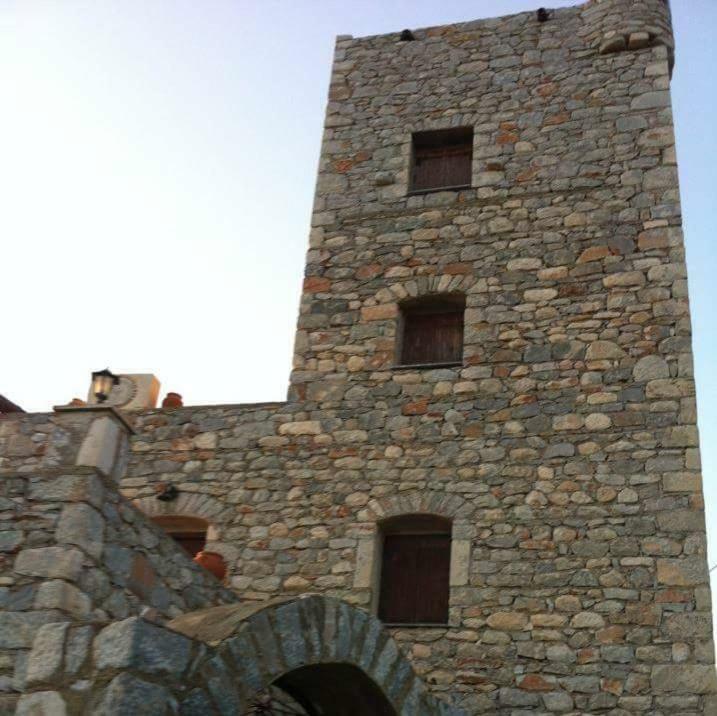 Charouda Stone Tower Lejlighed Pírgos Dhiroú Eksteriør billede