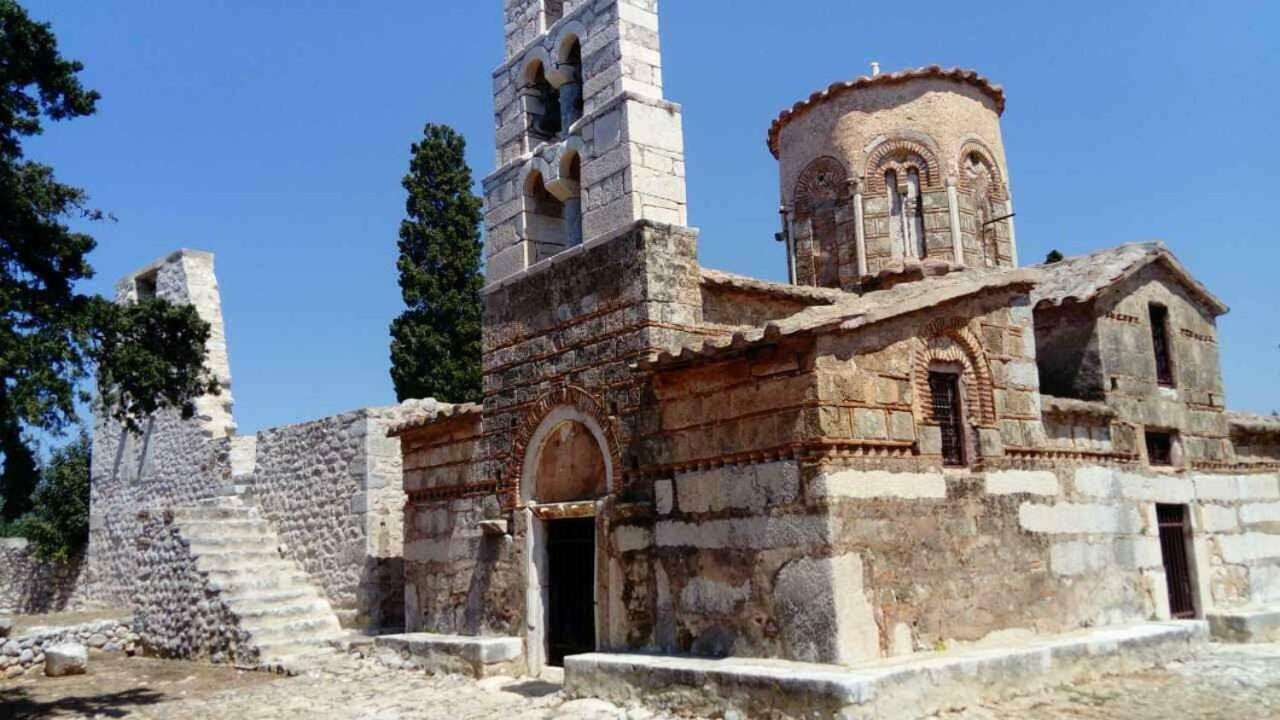 Charouda Stone Tower Lejlighed Pírgos Dhiroú Eksteriør billede