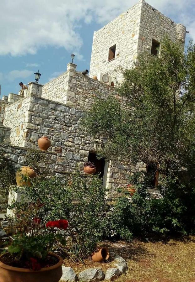 Charouda Stone Tower Lejlighed Pírgos Dhiroú Eksteriør billede